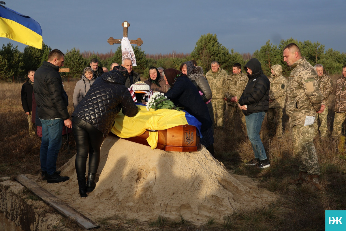 Рік надії й очікування: на Волині попрощалися з Героєм Віктором Фесиком