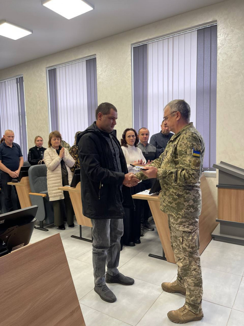Військовослужбовці з Волині отримали почесну нагороду від Сирського