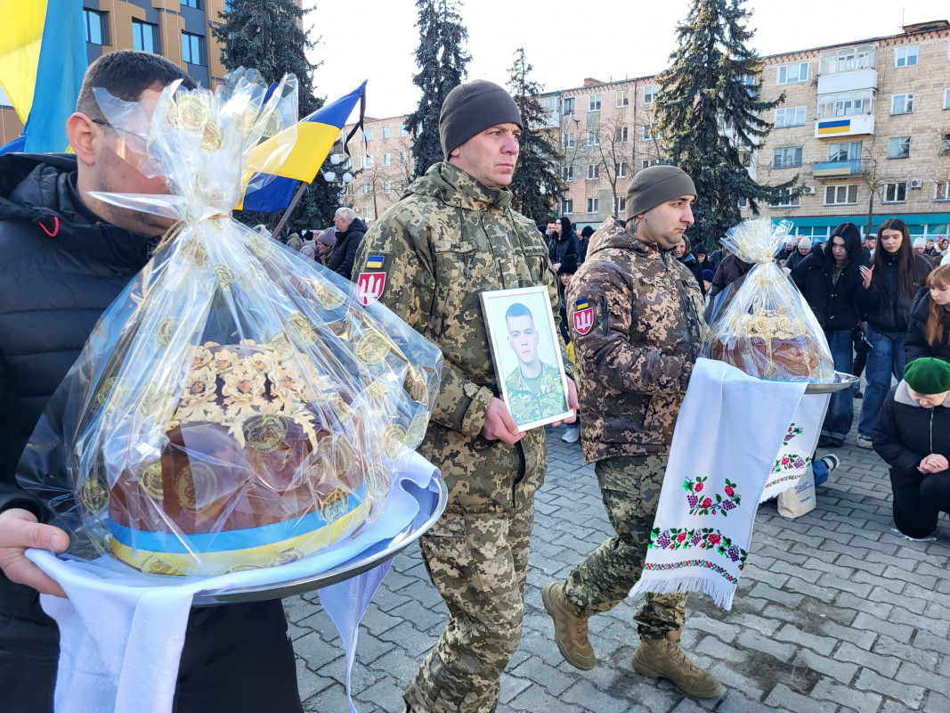 Навіки молодий: на Волині попрощалися з 22-річним Героєм Назаром Кіперчуком