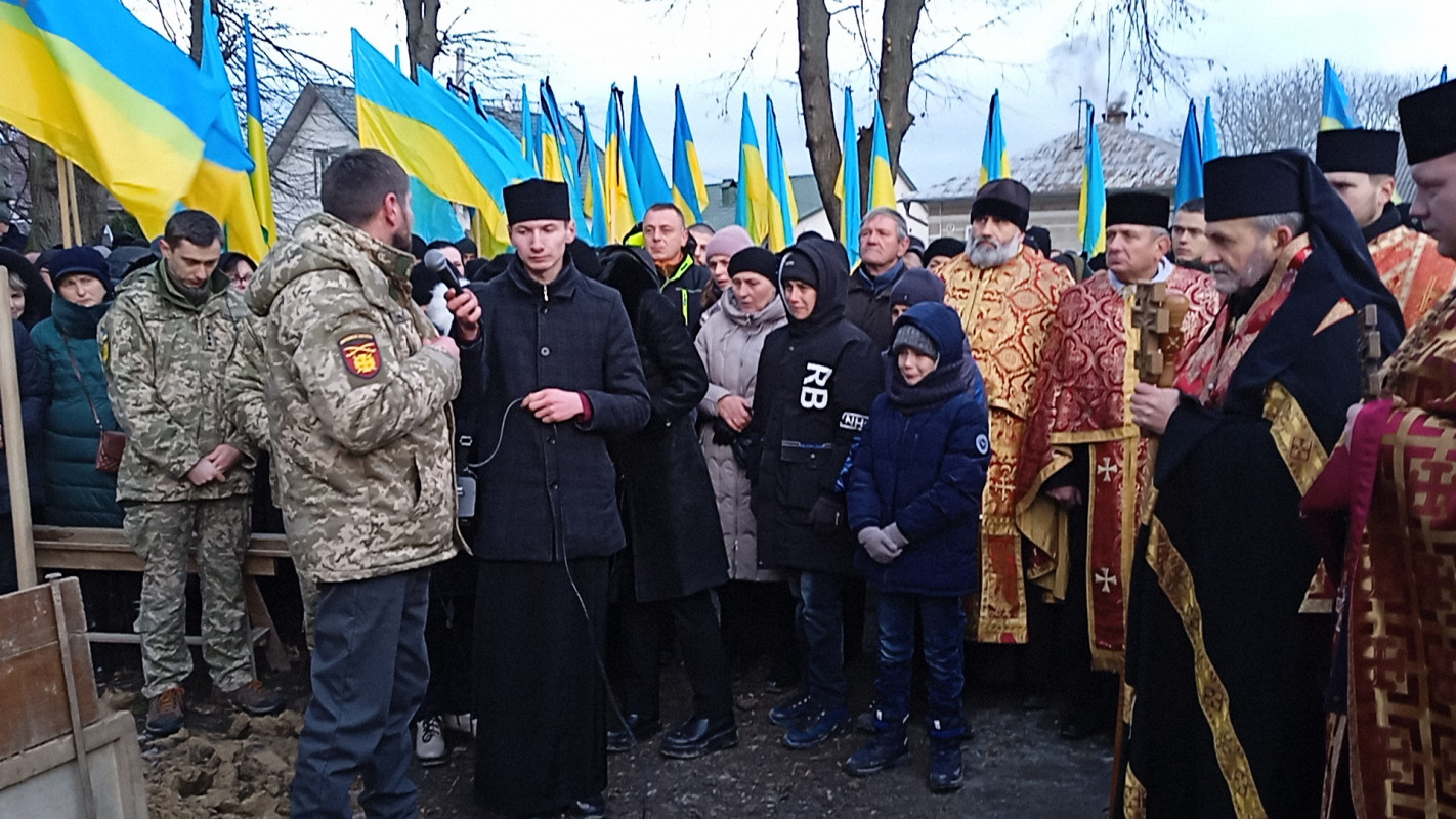 Загинув унаслідок вибуху ворожого снаряда: попрощалися із ексгравцем луцької «Волині» Романом Годованим