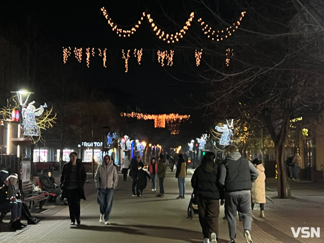 Останній день 2025 у Луцьку: місто в очікуванні Нового року. Фоторепортаж