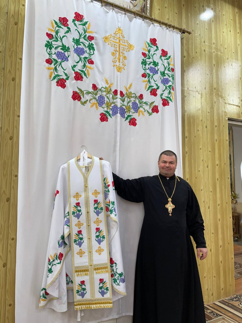 Невтомно дбає про храм уже 22 роки: історія священника з Луцького району