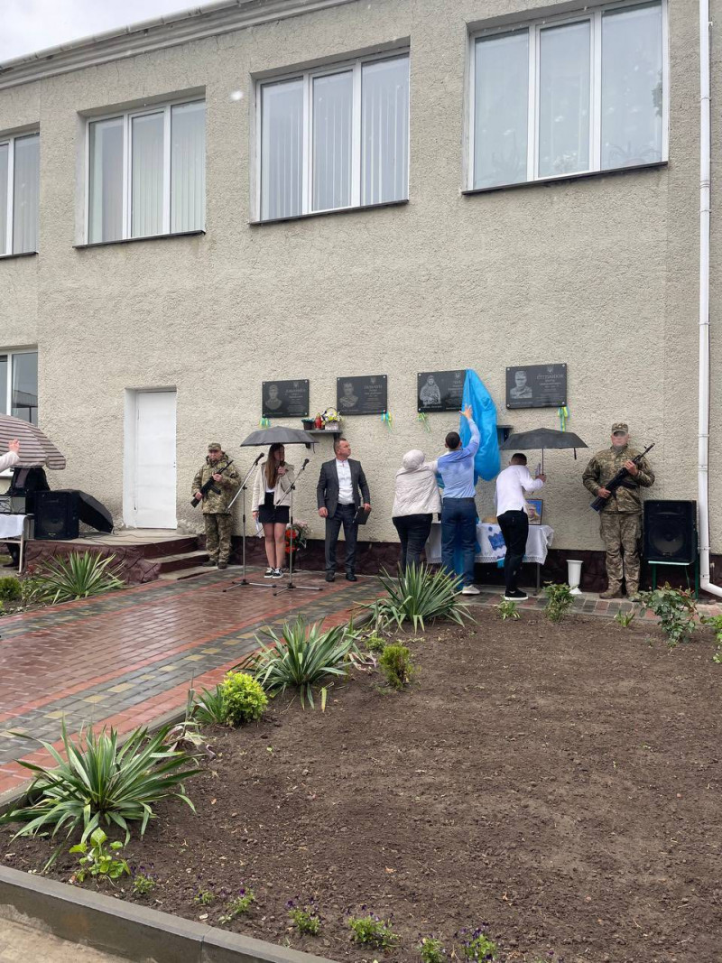 У День Героїв на Волині відкрили меморіальні дошки загиблим захисникам України