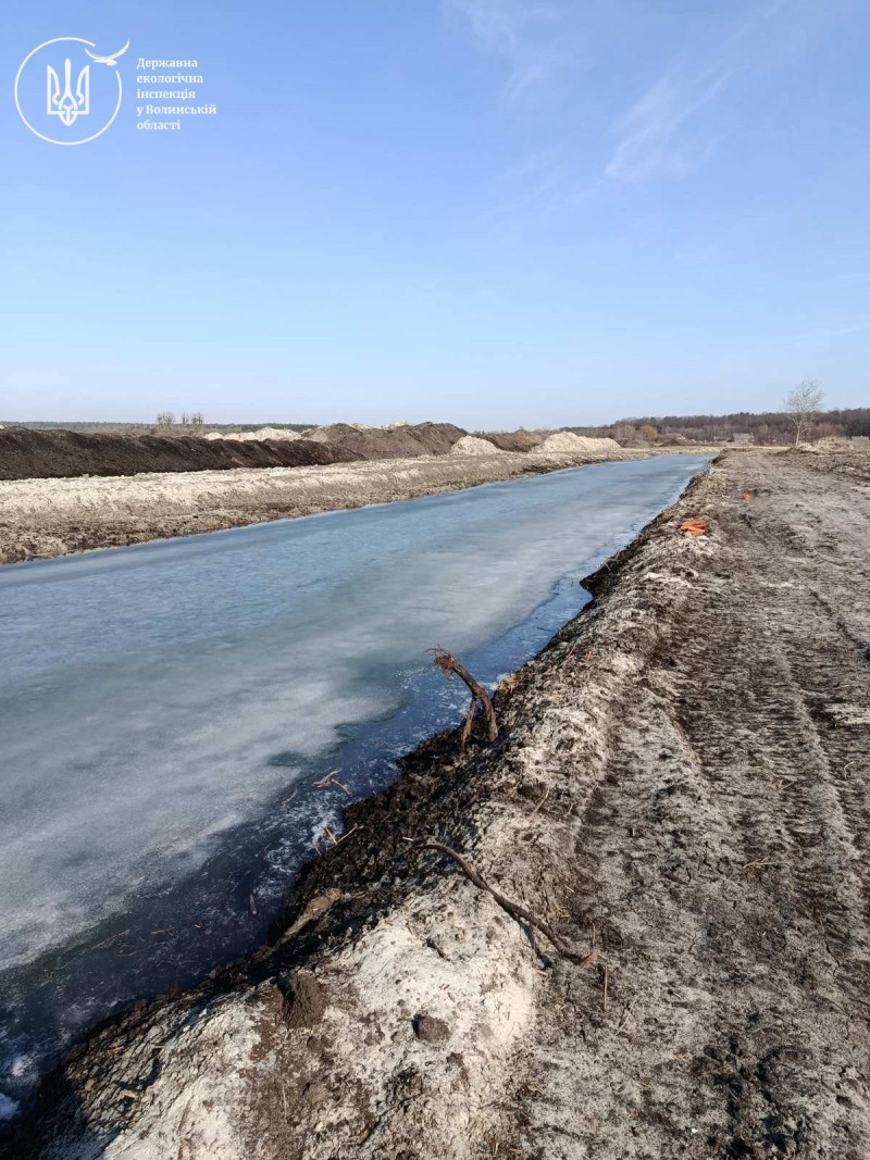 На Волині невідомі самовільно зняли родючий шар ґрунту на понад 4,5 га