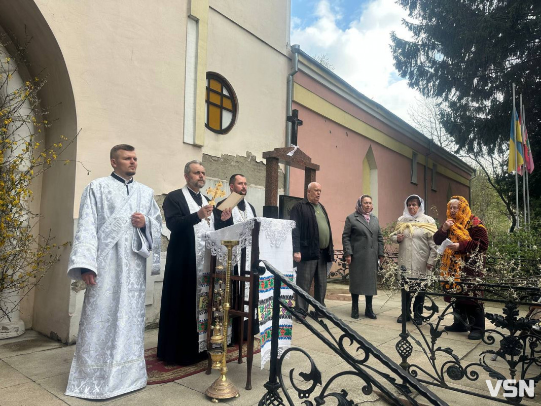 У Луцьку освятили паски в храмі Святого Великомученика Юрія Переможця ПЦУ. Фото