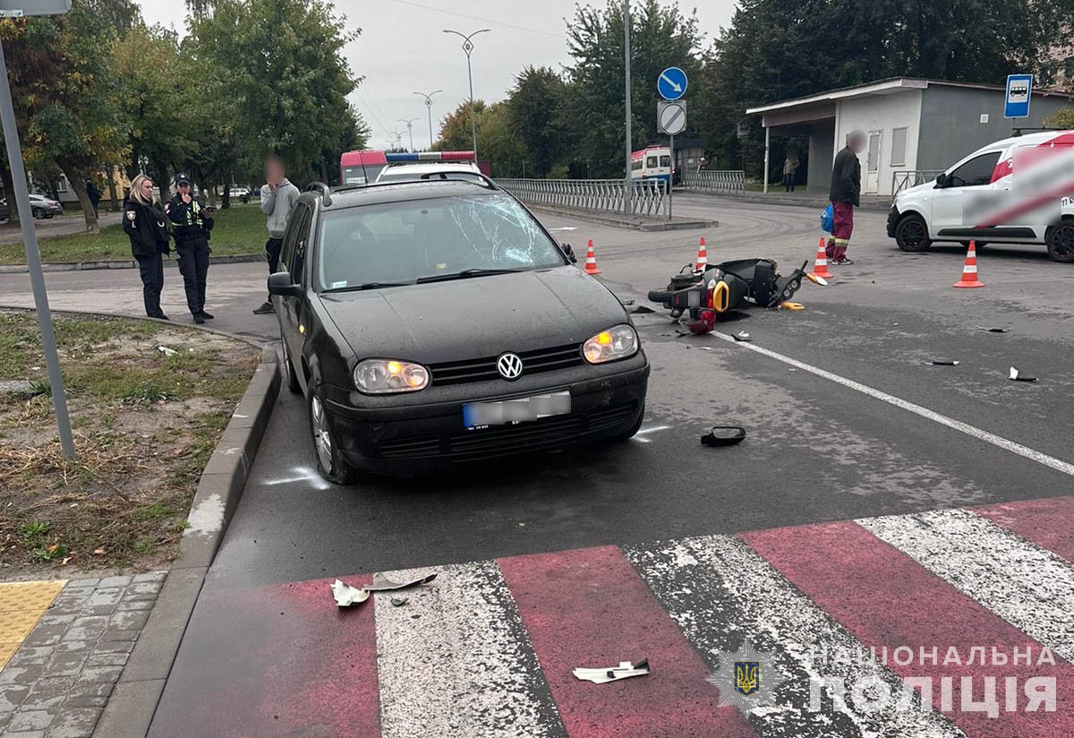 На Волині внаслідок ДТП постраждала мотоциклістка, вона у лікарні