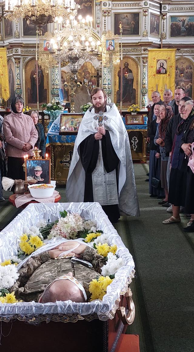 Війна забрала ще одне життя: на Волині попрощалися з Героєм Миколою Сливкою
