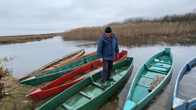 Родинна традиція: як 68-річний волинянин вручну робить човни для всієї України