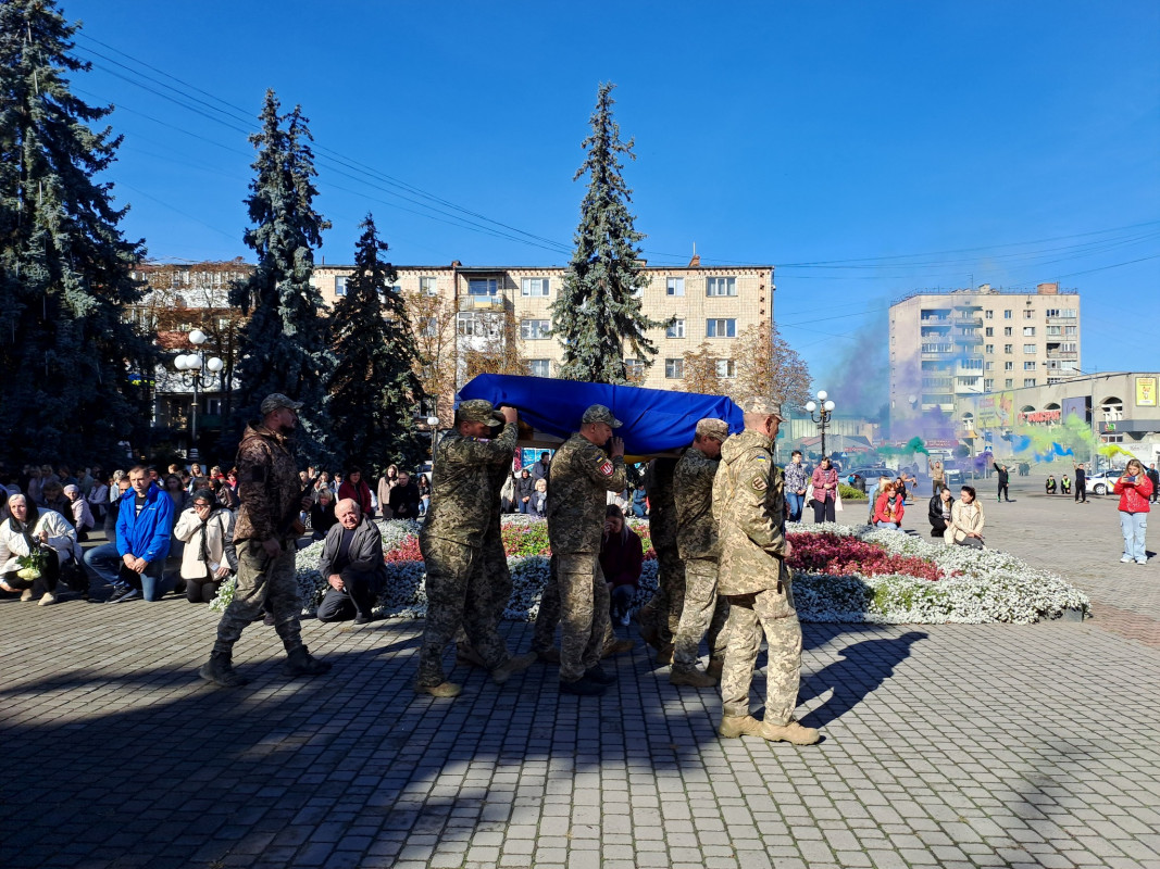 Перед останнім бойовим завданням подзвонив мамі: на Волині попрощалися з 24-річним Героєм Олексієм Жалаєм