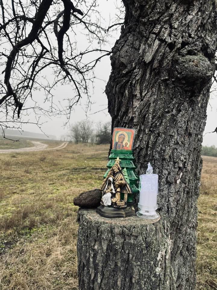 Поляки приїхали шукати останки загиблих у село на Рівненщині