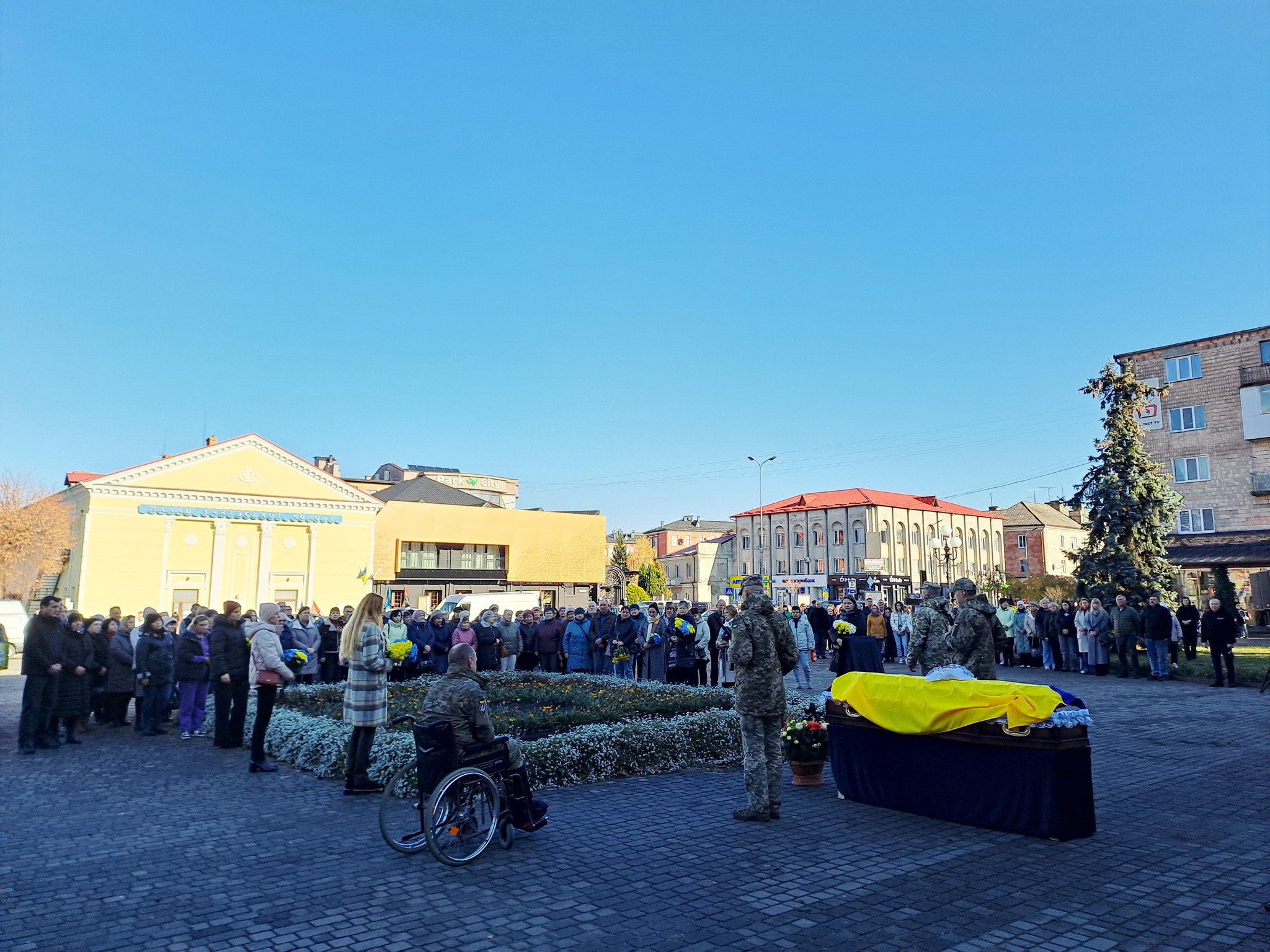 Потрапив у епіцентр вибуху у навчальному центрі: на Волині попрощалися з Героєм Олександром Козаком