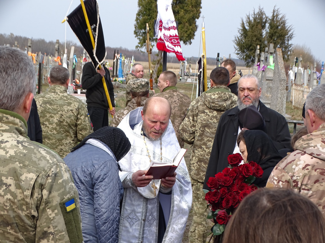 Ворожий дрон обірвав життя: на Волині попрощалися з Героєм Сергієм Панасюком