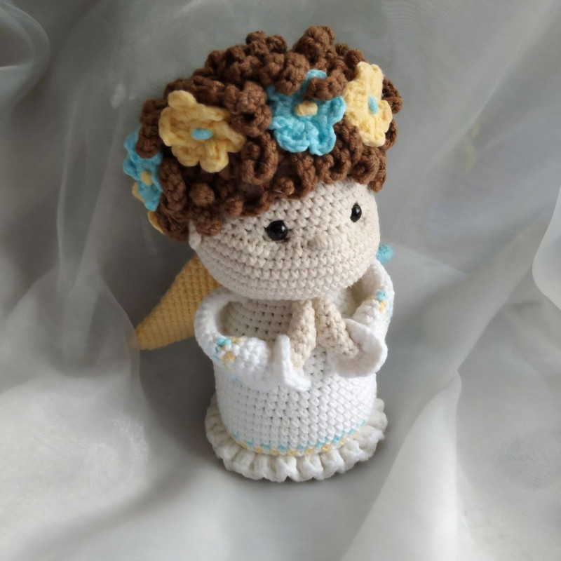 «Гачок завжди зі мною»: історія майстрині-переселенки з Луганщини, яка перевезла своє натхнення на Волинь