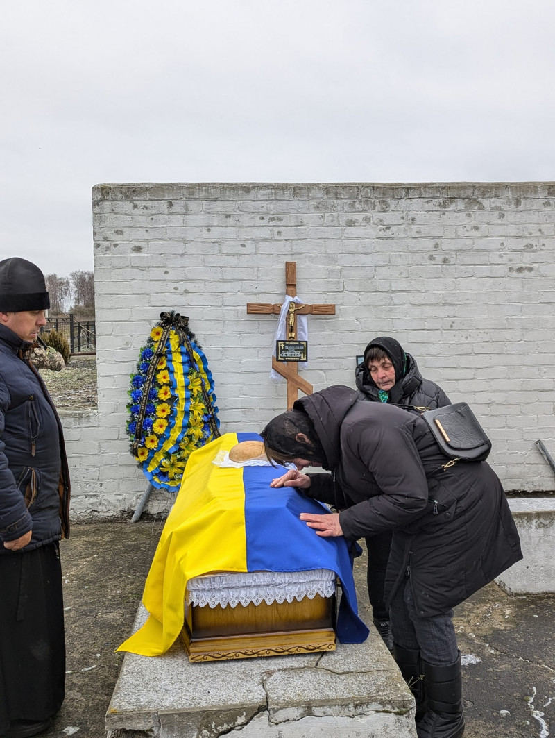 Так і не встиг створити сім'ю: на Волині попрощалися з Героєм Олегом Гарасимлюком