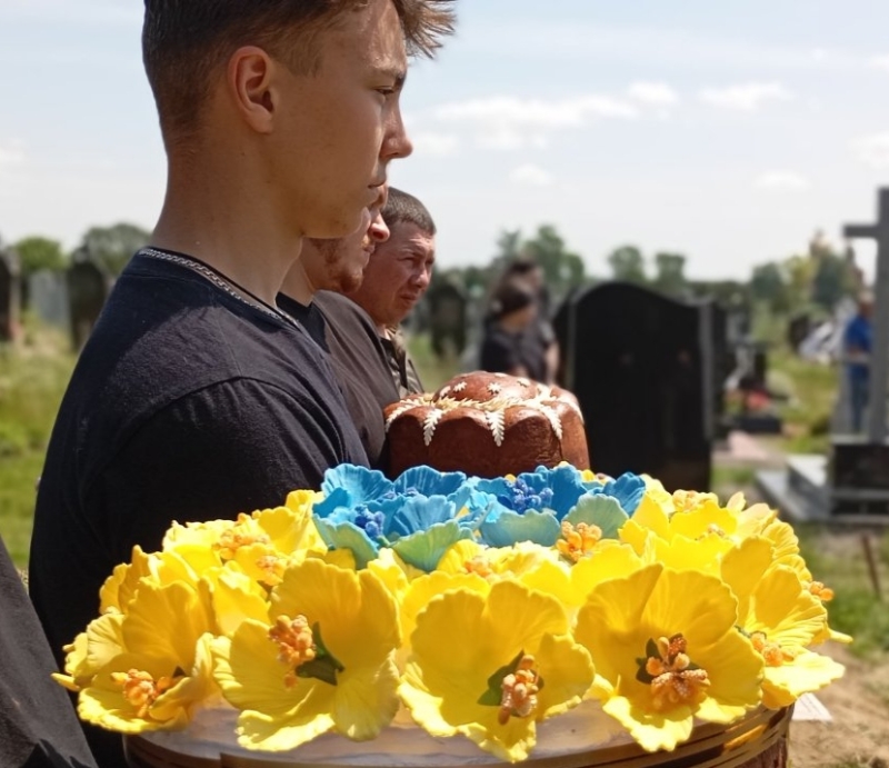 Назавжди молодий: на Волині попрощались з 26-річним Героєм Миколою Муковозом