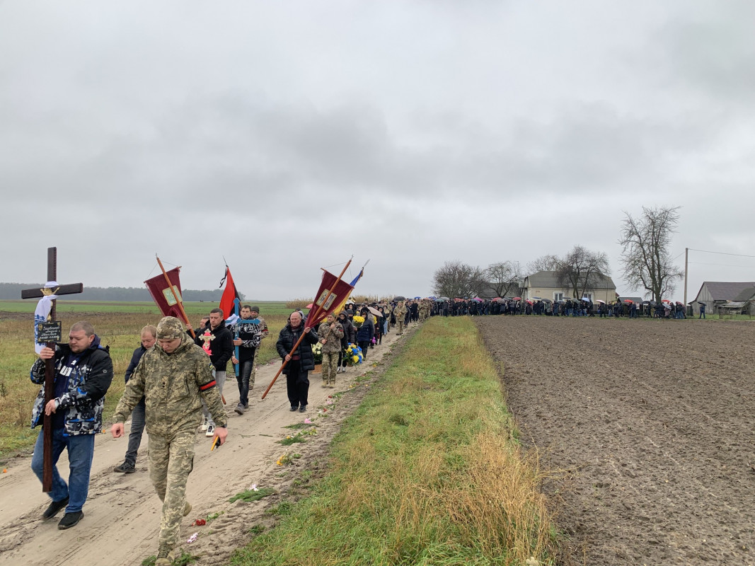 Дві донечки втратили батька: на Волині попрощались з Героєм Андрієм Залевським