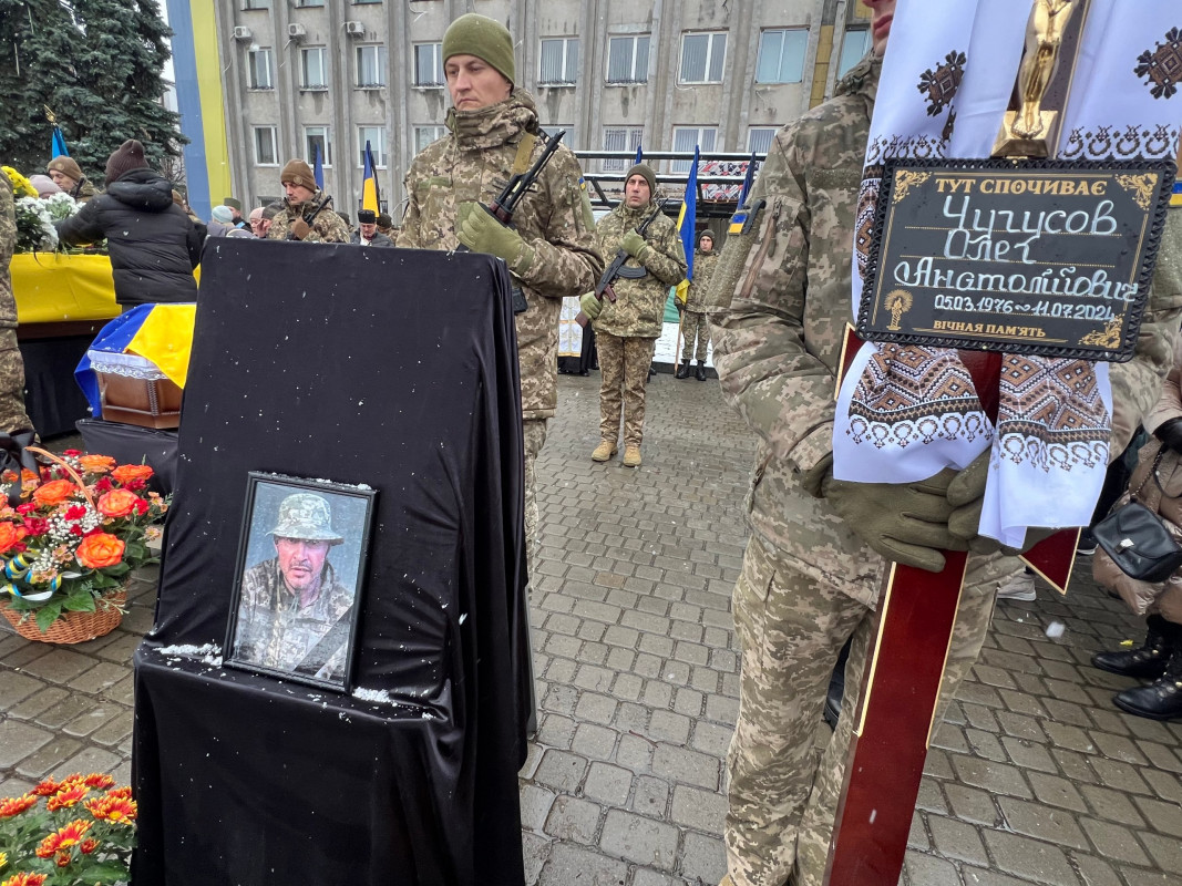 Громада втратила двох Героїв: на Волині попрощалися з Кірілом Євтушиком та Олегом Чугусовим