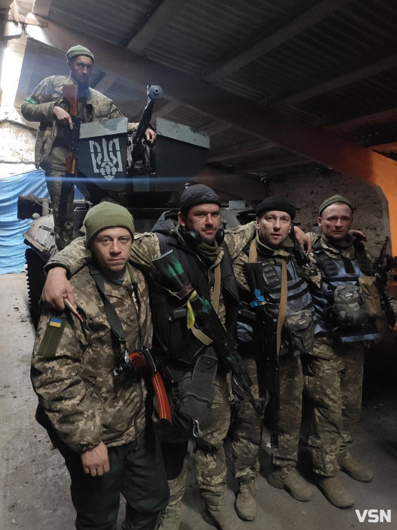 Вірив у Бога і молитви: спогади матері про Героя Степана Локшина з Волині