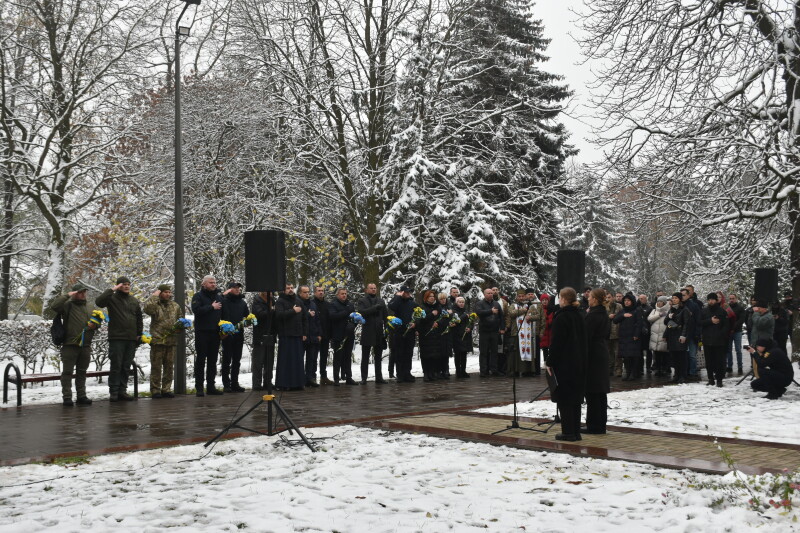 У Луцьку вшанували пам’ять Героїв Небесної Сотні та полеглих українських захисників