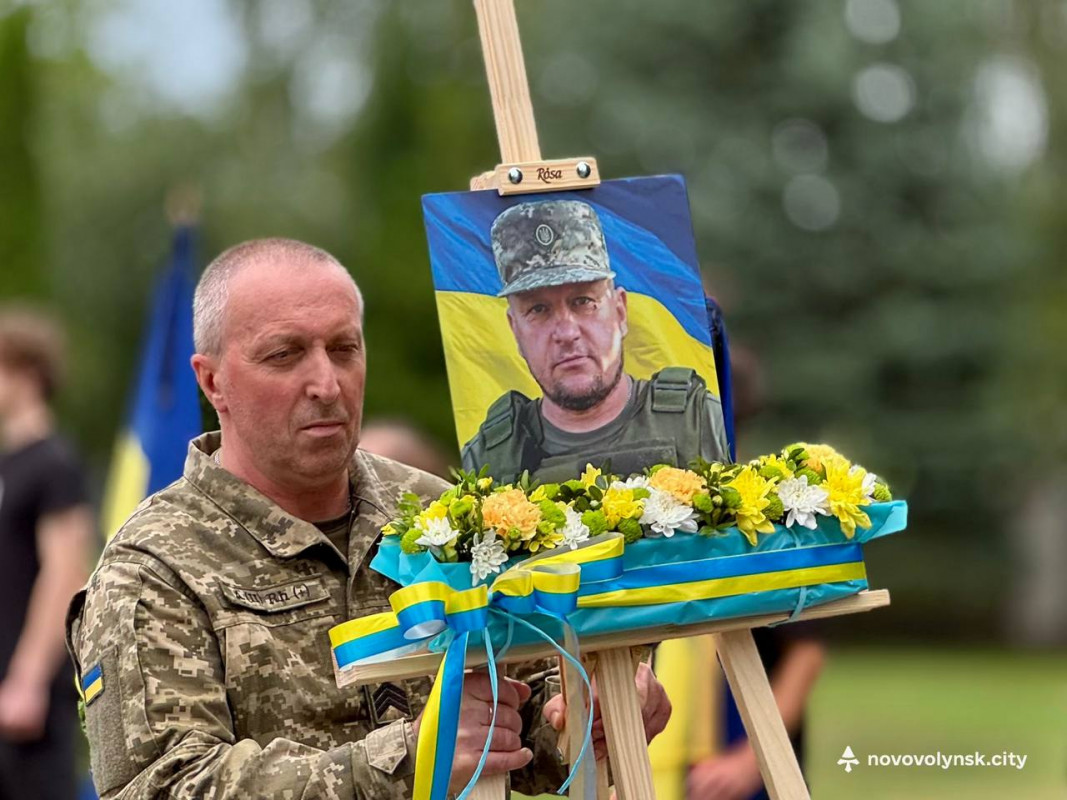 Через місяць після загибелі: на Волині попрощалися з Героєм Іваном Зіркевичем
