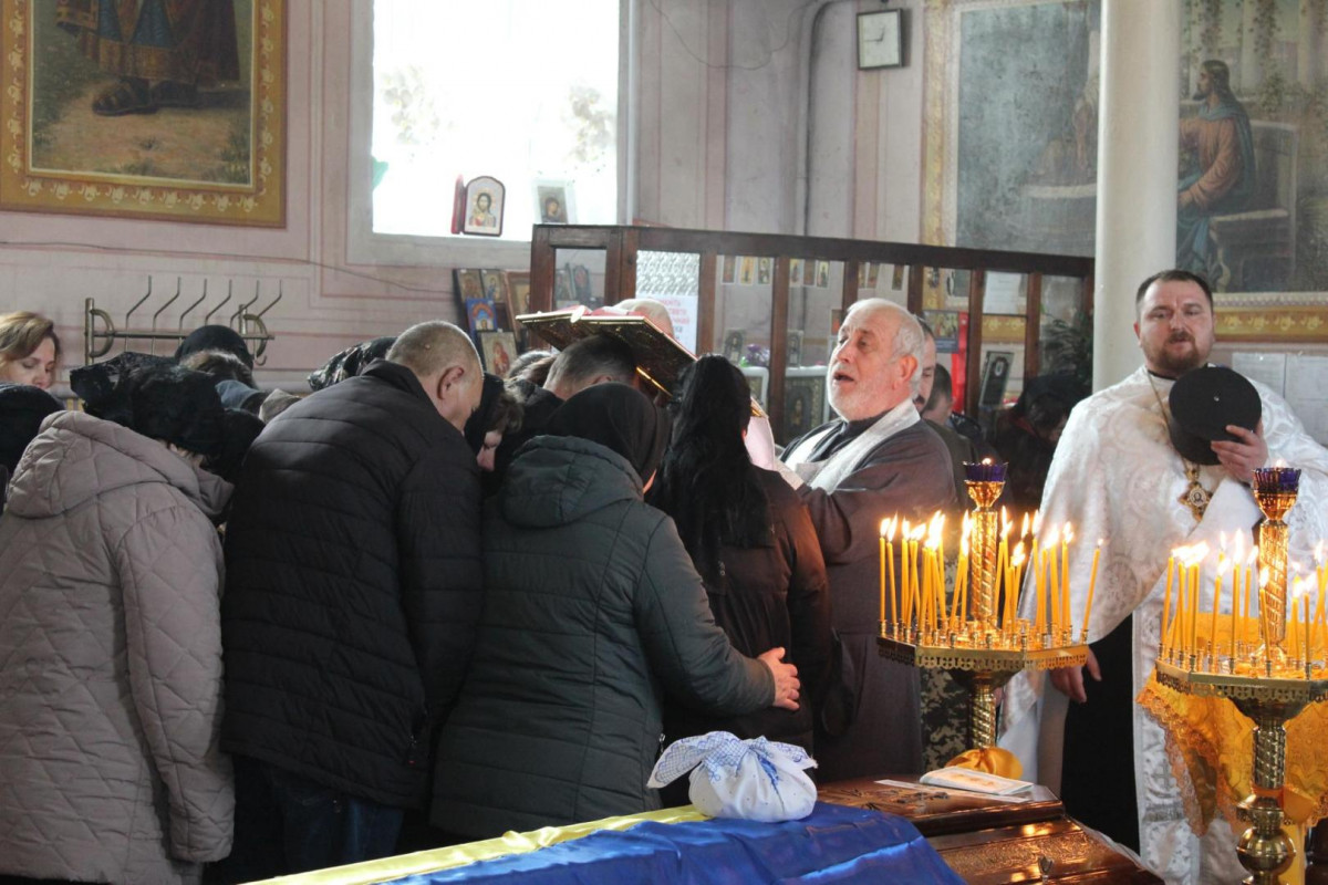 Маленький син ніколи більше не побачить тата: на Волині попрощалися з Героєм Миколою Мясковським