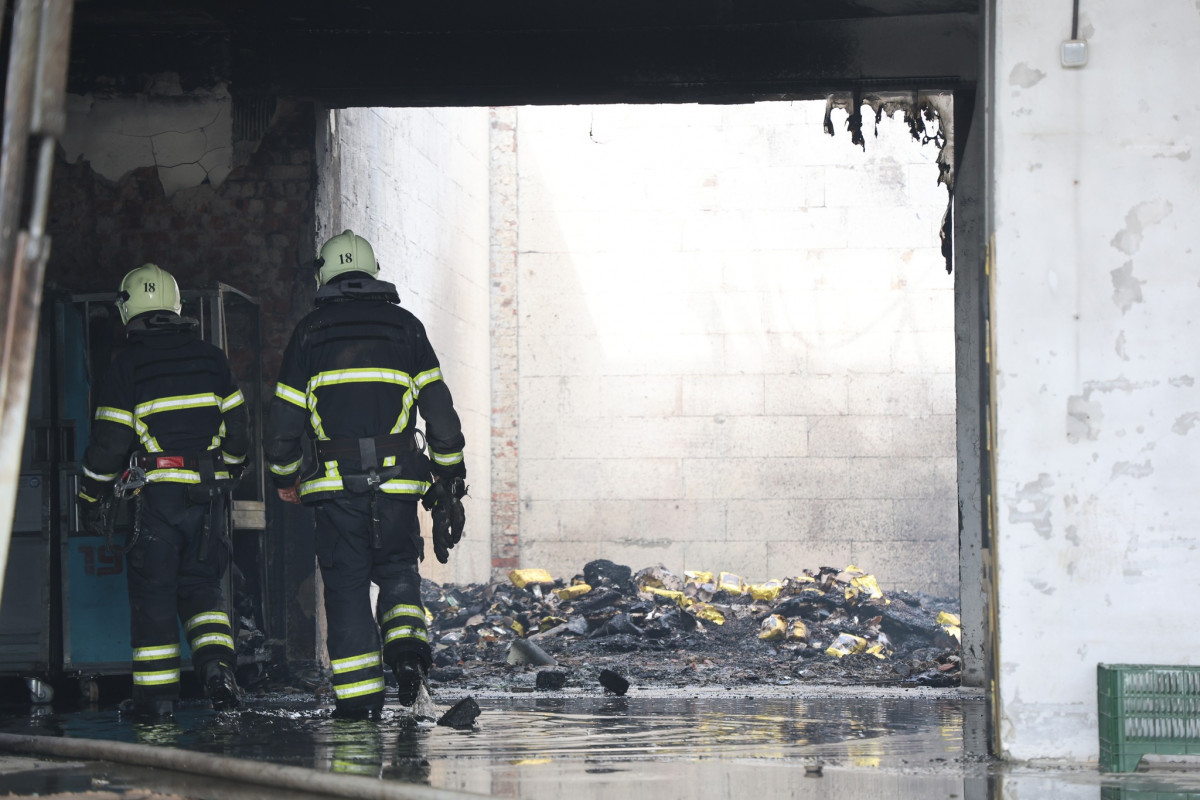 Луцьк після атаки «шахедів»: вогонь, пошкоджені будинки, складські приміщення, робота рятувальників