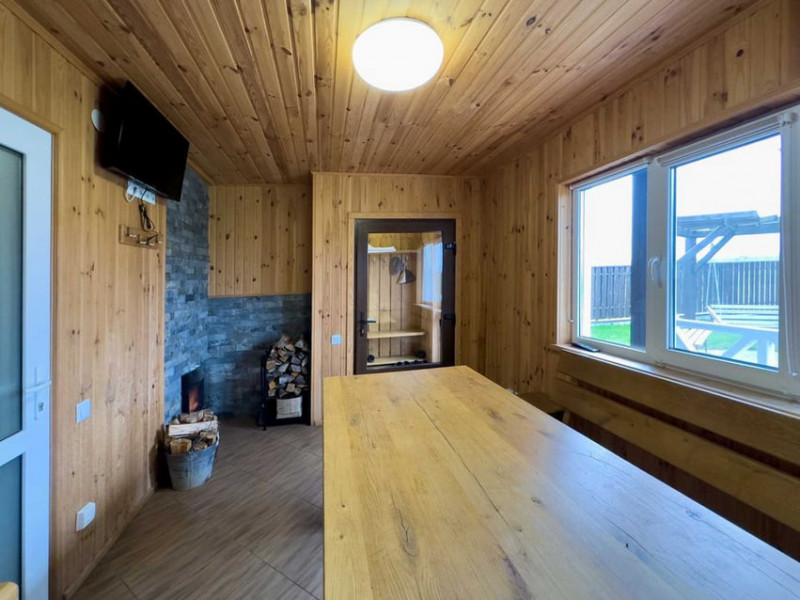 Біля озера Світязь продають курортний готель за 7 мільйонів