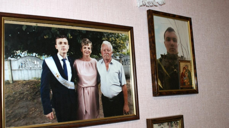 Після 789 днів очікування: на Волині провели в останню дорогу 21-річного Героя Івана Бречка