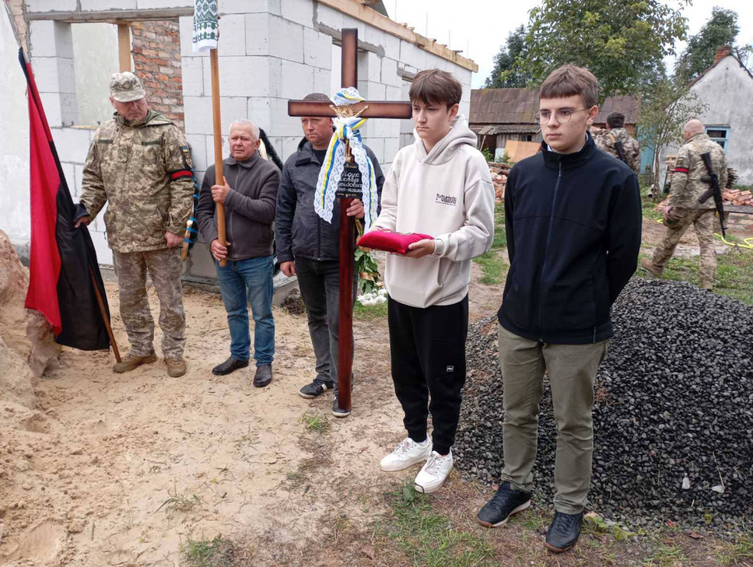 Навіки молодий: на Волині попрощались з Героєм Віктором Дідуком
