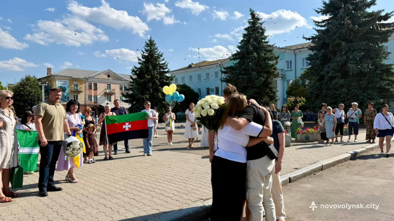 На Волинь повернувся Герой Володимир Фабрий, який пережив 1501 день російського полону