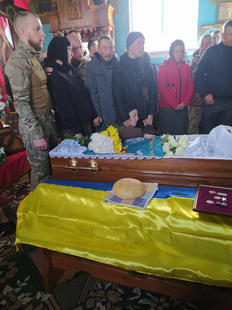 На Великдень був вдома у відпустці, а через тиждень повідомили про загибель: на Волині поховали 24-річного Героя Михайла Олексюка