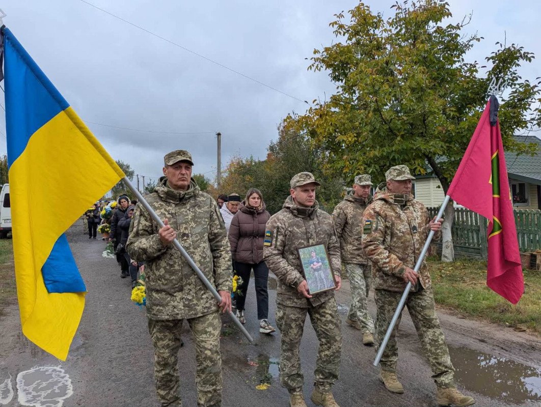 Дві доньки зростатимуть без батька: на Волині попрощалися з Героєм Василем Кубським