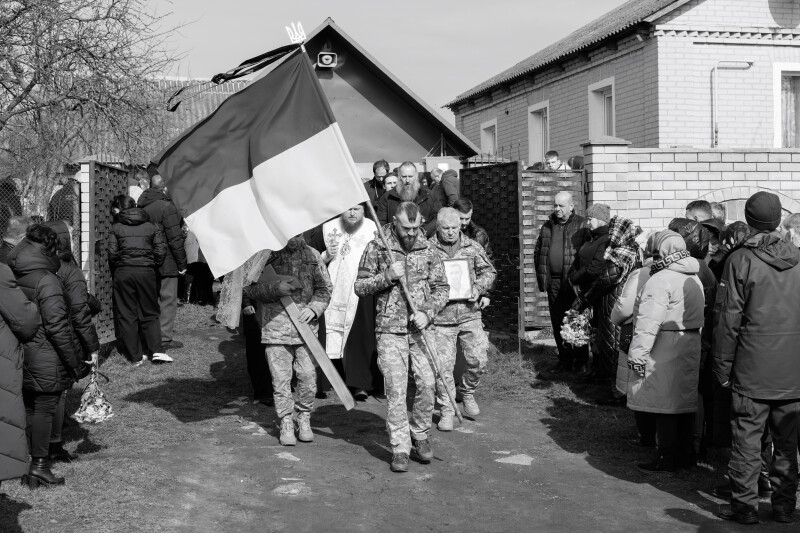 Загинув при виконанні бойового завдання: у Луцькій громаді попрощалися із Героєм Володимиром Мисковцем