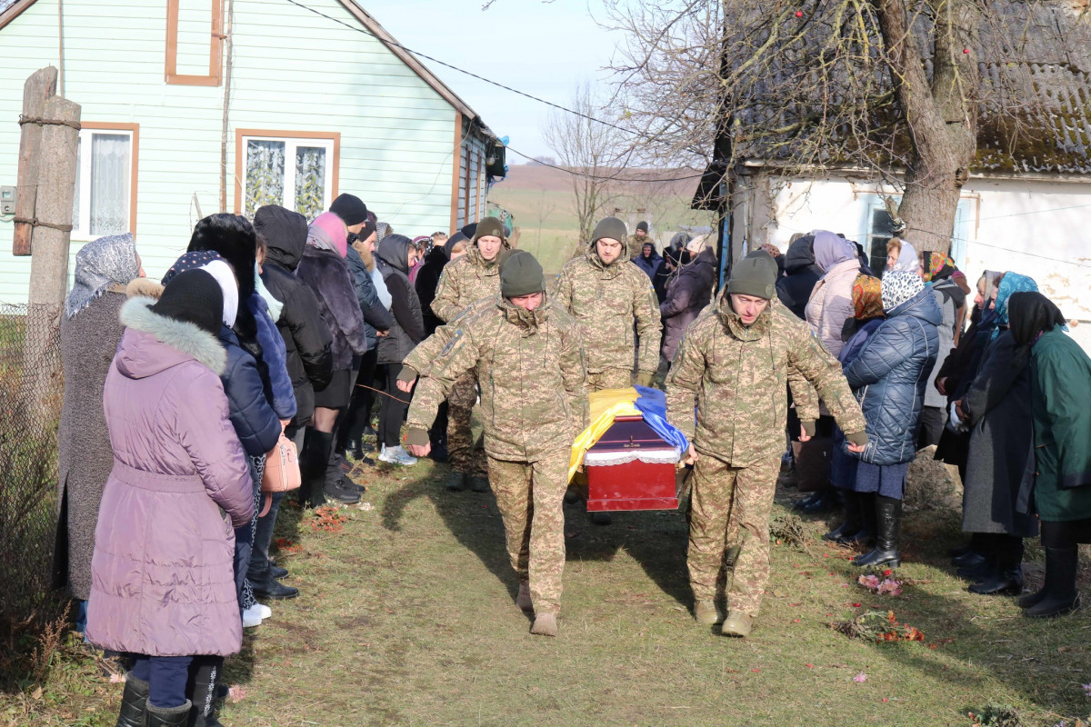 Навіки 28-річний: на Волині попрощались з Героєм Миколою Зубом