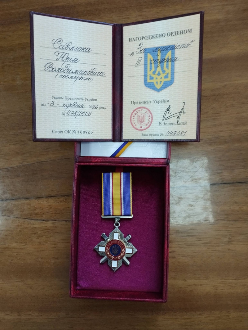 Служив на найважчих напрямках фронту: рідним захисника з Волині вручили його посмертну нагороду
