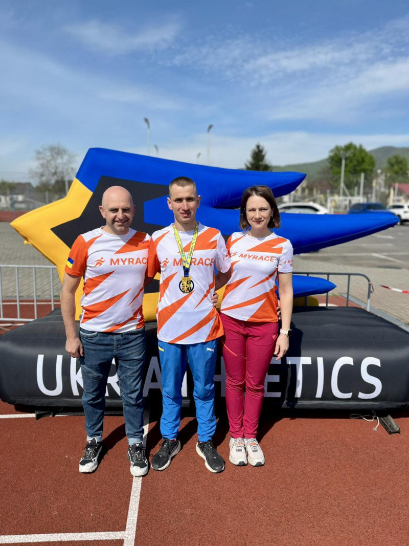 Після п’яти поранень ветеран з Волині подолав понад 240 км і став чемпіоном України з 24-годинного бігу