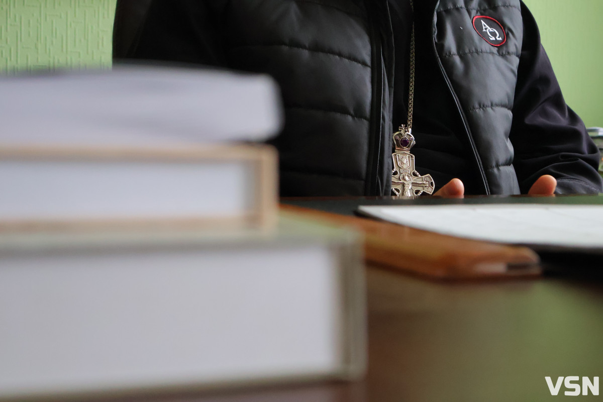 «Різдво — це перемога життя над смертю»: луцький священнослужитель про Різдво Христове