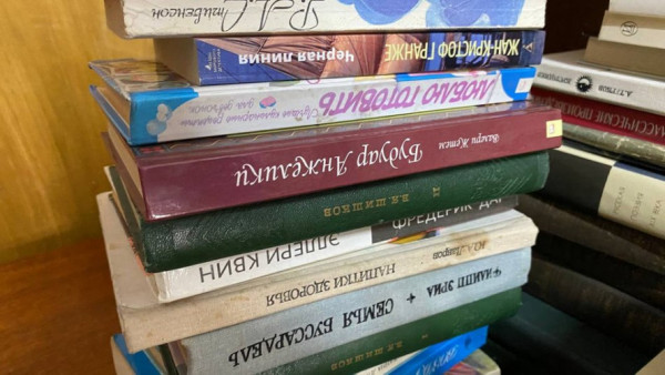 У Луцьку збирають російську літературу для утилізації: отримані гроші перерахують ЗСУ
