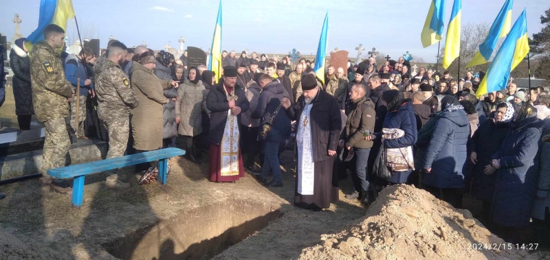 Війна продовжує забирати найкращих: на Волині останню шану віддали загиблому Герою Миколі Трачуку