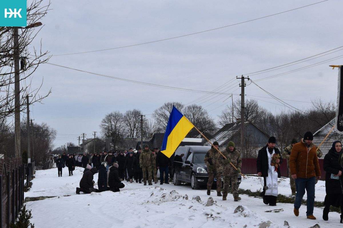 Понад півтора року вважався зниклим безвісти: на Волині попрощалися з Героєм Володимиром Невірцем