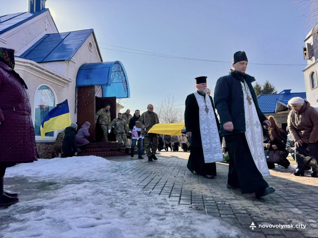 Навіки 49: на Волині попрощалися із загиблим воїном Юрієм Котом