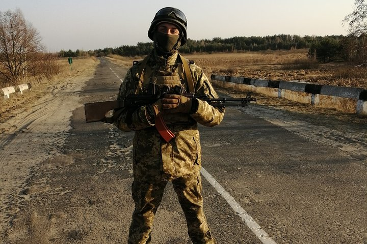 Пережив втрату ніг і понад 20 операцій: на Волині ветеран повернувся працювати на завод