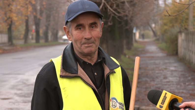 Куди комунальники дівають опале листя у Луцьку
