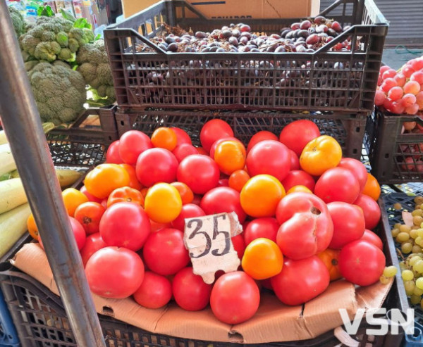 Скільки коштують помідори на луцькому ринку: огляд цін