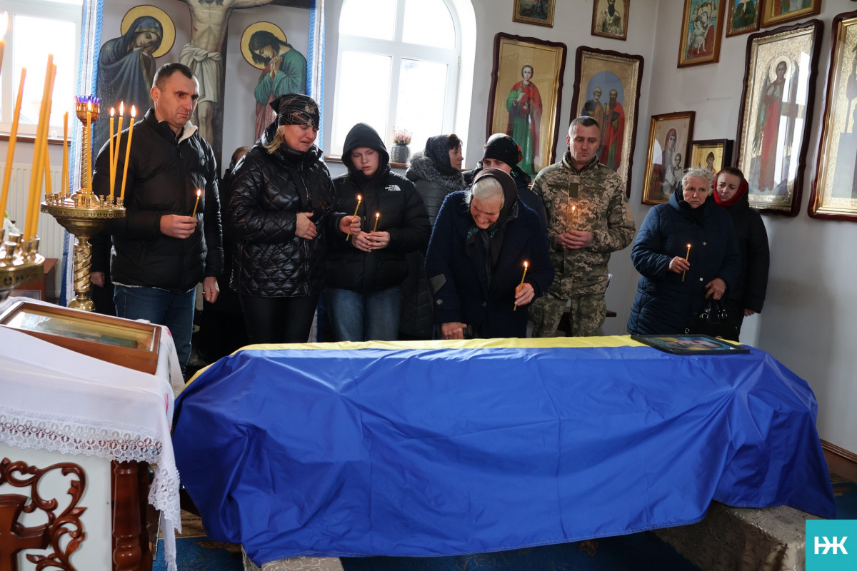 Рік надії й очікування: на Волині попрощалися з Героєм Віктором Фесиком