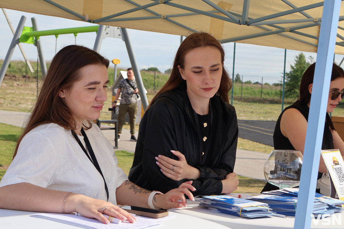 Традиція, що об'єднує: будівельна компанія «Інвестор» провела масштабний «День доброго сусіда» у Струмівці