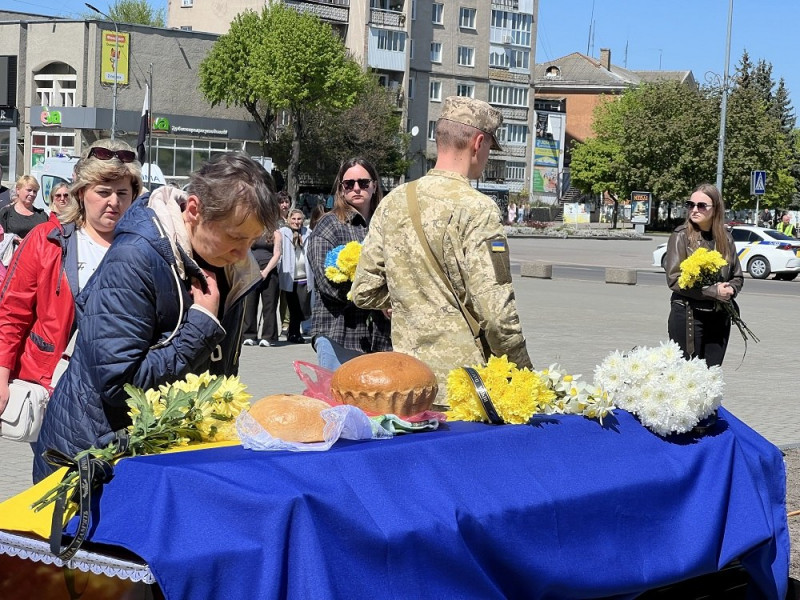 Не витримало серце: на Волині поховали 51-річного захисника Володимира Карпука