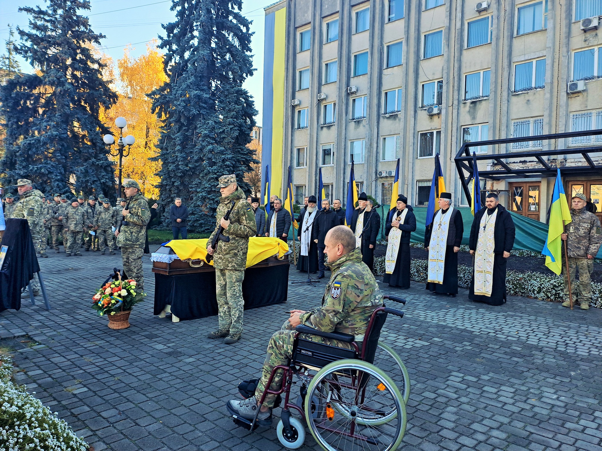Потрапив у епіцентр вибуху у навчальному центрі: на Волині попрощалися з Героєм Олександром Козаком
