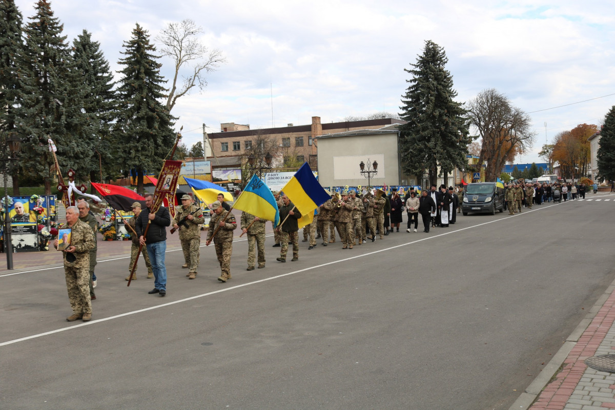 Більше двох років вважався зниклим безвісти: на Волині попрощались з Героєм Сергієм Матвіюком