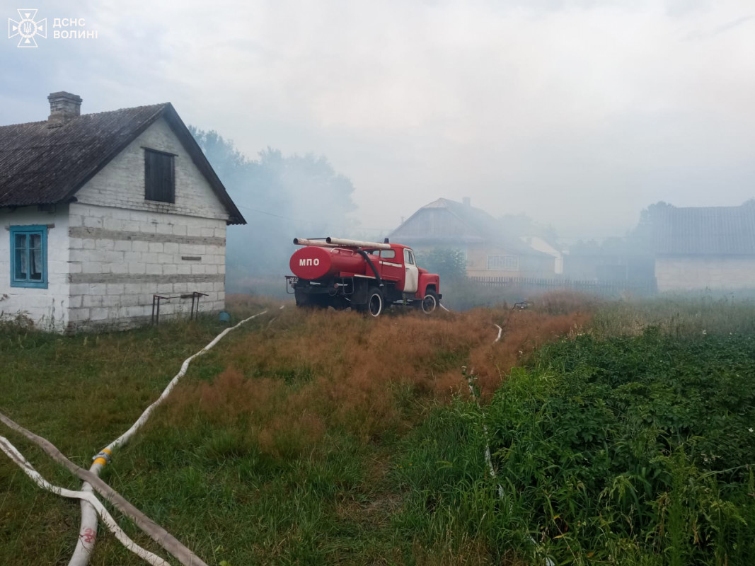У громаді на Волині блискавка спричинила три пожежі